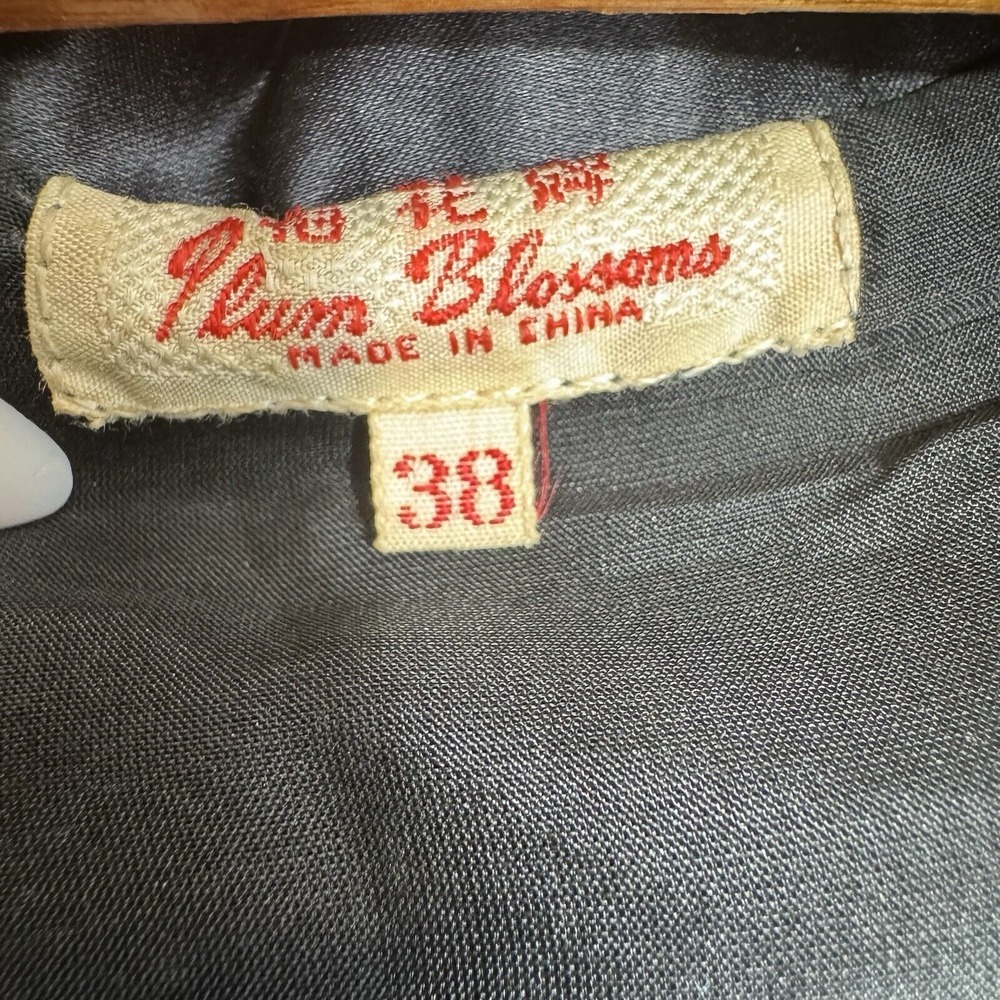 VTG Chinese Plum Blossoms Silk Hand Embroidery Floral Jacket Black Sz Medium/38 - Picture 6 of 11